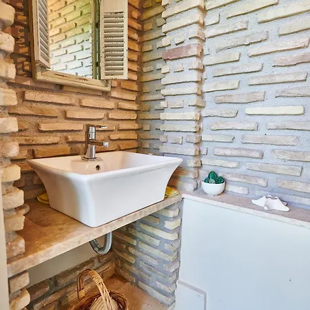 Villa Luxury Maisonette With Pool
